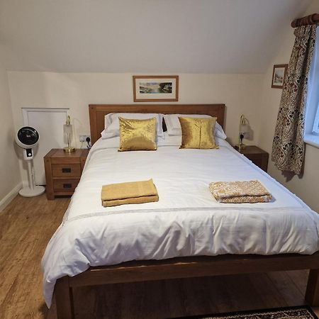 Woodvale Bungalow Little Haven Εξωτερικό φωτογραφία